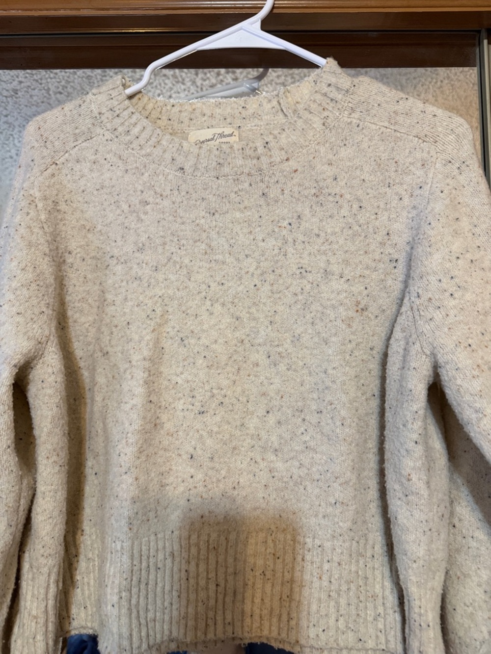 Universal Thread Cream Flecked Crewneck Sweater
